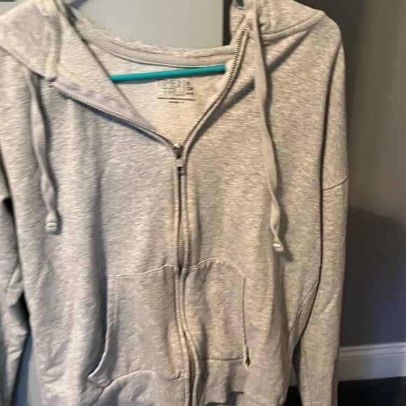 2 jackets with hoods - Picture 3 of 5